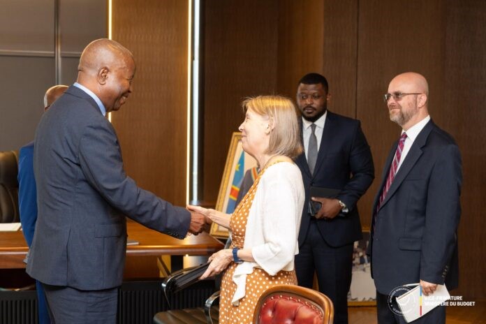 RDC–USA : Adolphe Muzito et Lucy Tamlyn renforcent le dialogue autour du climat des affaires et de la stabilité régionale